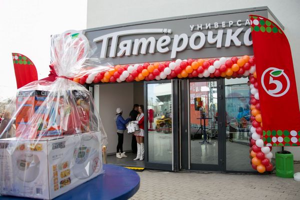 На заправках «Роснефти» могут появиться «Пятерочки» На заправках «Роснефти» могут появиться «Пятерочки»