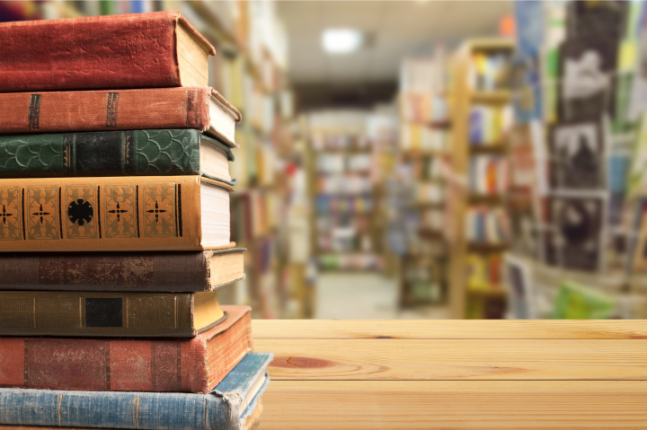 Офлайн-продажи книг сократились на 12% за год — исследование
