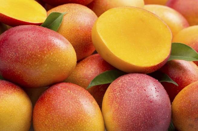 Владелец одного из универмагов в Японии приобрел пару плодов манго за $4 тыс