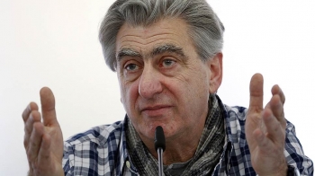 Глава Swatch не видит в Apple конкурента