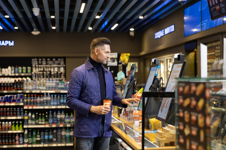 Автомобилисты купили более 11,4 млн литров кофе на АЗС &laquo;Газпромнефть&raquo;