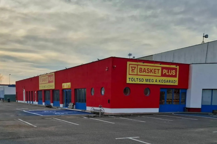 wyuwyy95q9s3h5n0qnfo46wvrhcs2d5d Российский ритейлер «Светофор» вышел на рынок Венгрии под новым брендом