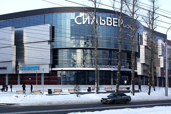 В Иркутске приставы закрыли один из крупнейших ТРЦ