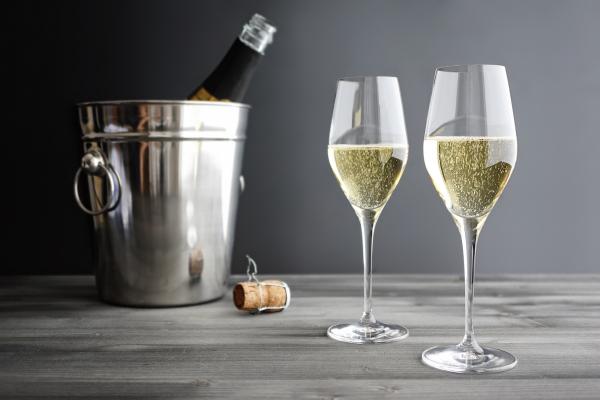 Продажи шампанского упали на 18% в 2020 году