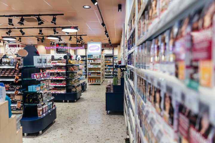 Главное за неделю: «М.Косметик» открыла первый даркстор, аптечная сеть «Апрель» выходит в ЛНР, названы лучшие работодатели страны Главное за неделю: «М.Косметик» открыла первый даркстор, аптечная сеть «Апрель» выходит в ЛНР, названы лучшие работодатели страны