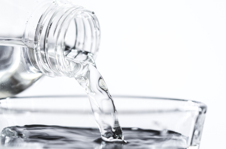 Сырьевая база для производства нелегального алкоголя сократилась в 17 раз