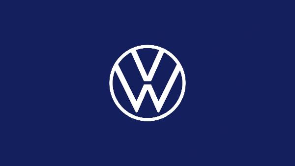 Volkswagen в десятый раз сменил логотип