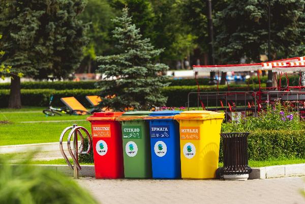 На парковке магазина «Лента» в Ярославле открылся пункт раздельного сбора отходов