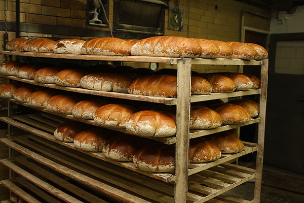 Производитель хлеба «Колос-Пром» поднял цены на товары на 1 рубль