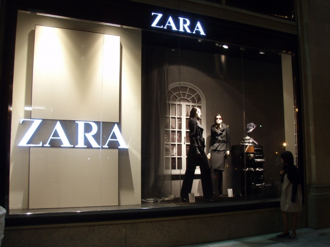 Zara установит планшеты в примерочных своих магазинов