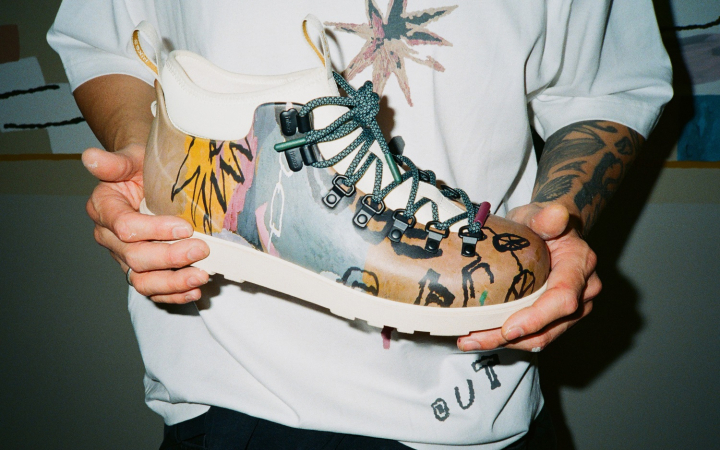 kmsidpgndfig7i9yjulibscbc0cogjdt Lamoda и Hikes выпустили коллекцию в коллаборации с художником Ильей Кутобоем (ФОТО)