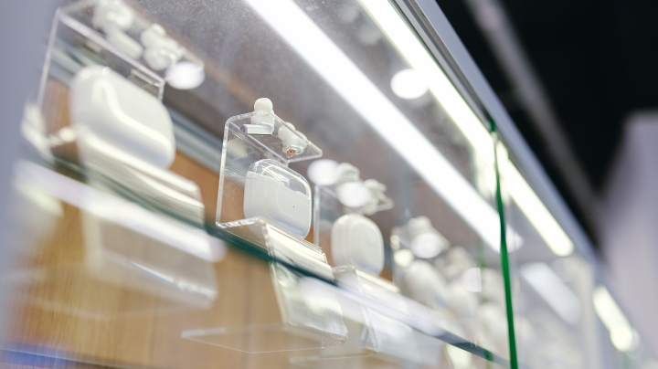 Продажи наушников и гарнитур в 2025 году стали рекордными за последние пять лет