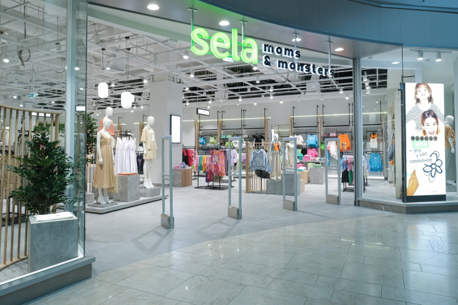Melon Fashion Group планирует запустить Sela в формате семейных универмагов