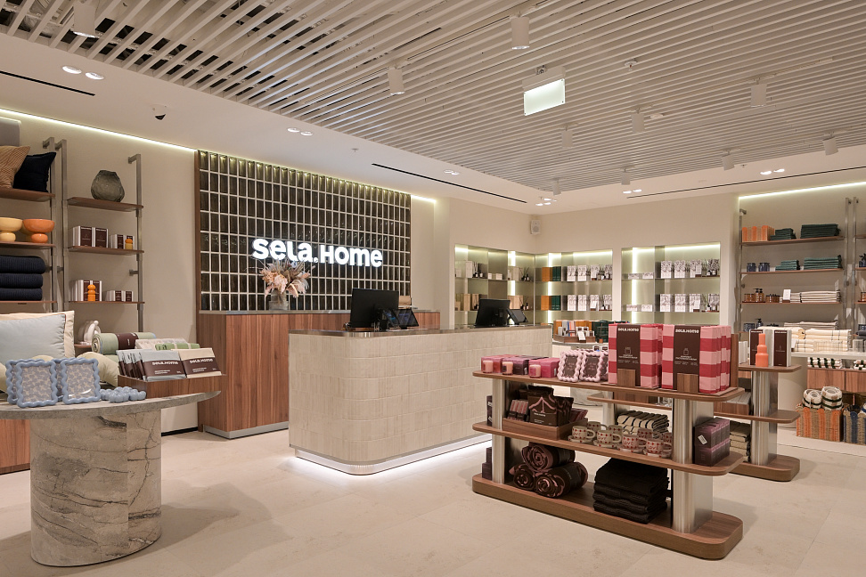 SELA открыла первый магазин нового формата (ФОТО)