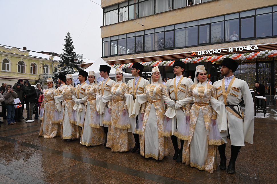 &laquo;Вкусно &ndash; и точка&raquo; открыла первое предприятие в Северной Осетии (ФОТО)