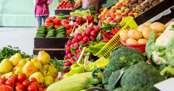 Россияне сокращают траты на основные продукты питания Россияне сокращают траты на основные продукты питания