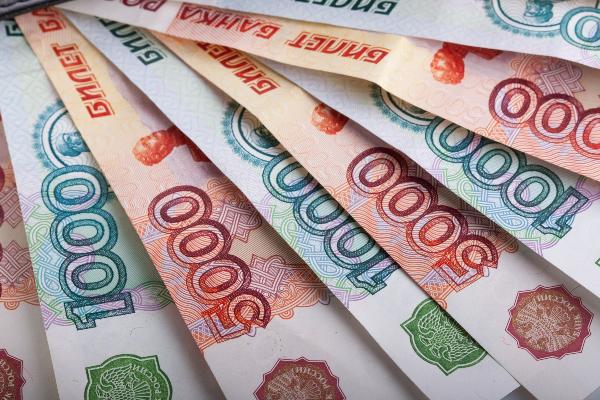 Россияне в марте расстались со «свободными деньгами»