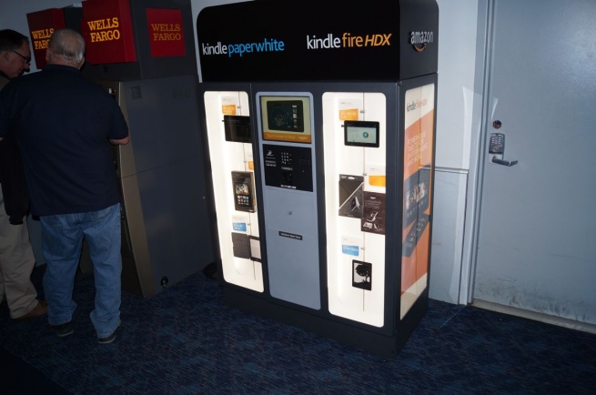 В аэропорту Лас-Вегаса планшеты Kindle продаются в автоматах