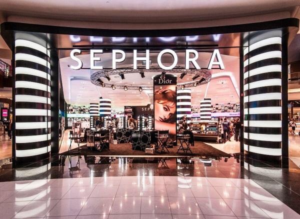 Sephora расширяет ассортимент безрецептурной и чистой косметики Sephora расширяет ассортимент безрецептурной и чистой косметики