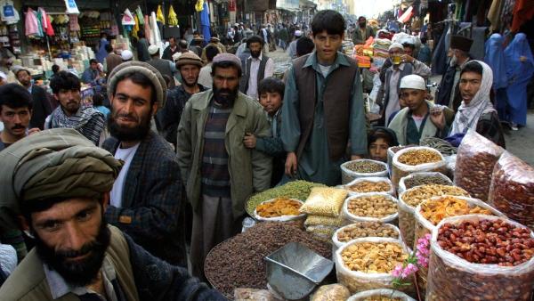 В Афганистане цены на товары поднялись из-за закрытых границ