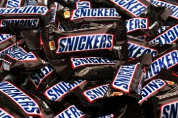 В магазинах Лондона продают произведенные в России батончики Snickers