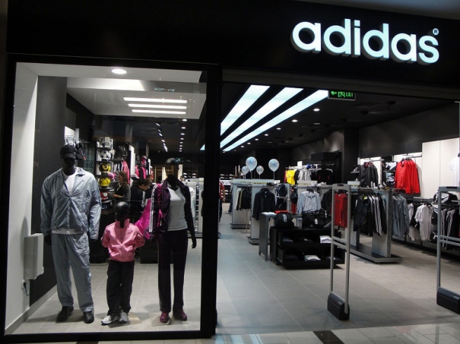 Adidas откроет 3 000 магазинов в Китае к 2020 году