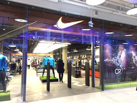 В «Авиапарке» открылись новые магазины Samsung и Nike