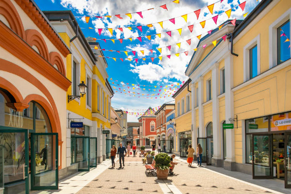 В Outlet Village Белая Дача заработала система tax free В Outlet Village Белая Дача заработала система tax free