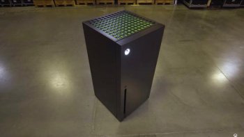 Шуточный мини-холодильник от Xbox стал хитом продаж