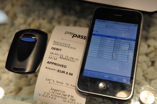 Посетители баров смогут делать заказы и оплачивать счета с помощью смартфона 