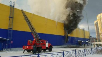 «Лента» сообщила о пожаре в своем магазине в Томске