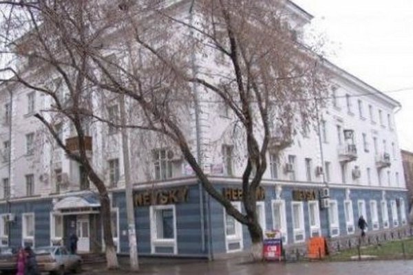 Собственник здания ТЦ «Невский» в Самаре выселяет арендаторов