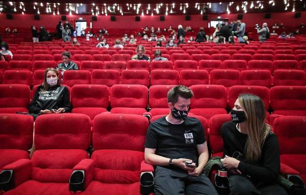 Кинотеатры просят отменить ограничения по заполняемости залов