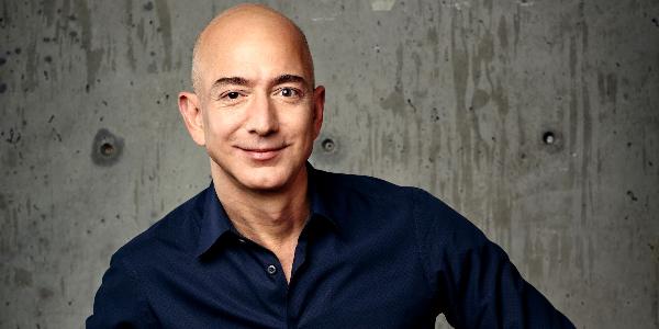 Глава Amazon продал почти 1 млн акций ритейлера