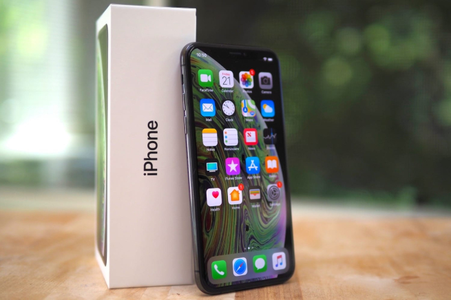 Продажи iPhone сократились вдвое в 2022 году Продажи iPhone сократились вдвое в 2022 году