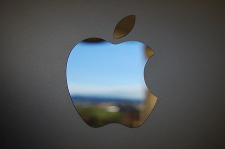 Apple блокирует аккаунты крымских разработчиков