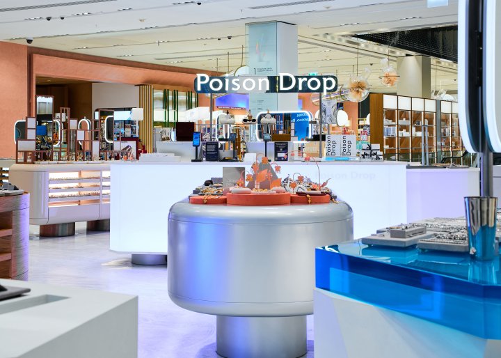 Poison Drop открывает новое концептуальное пространство в универмаге «Цветной» (ФОТО)