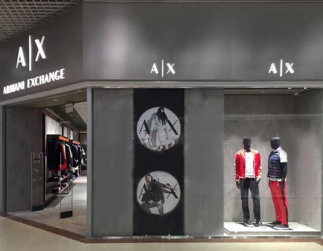 В Краснодаре открылся бутик бренда Armani Exchange