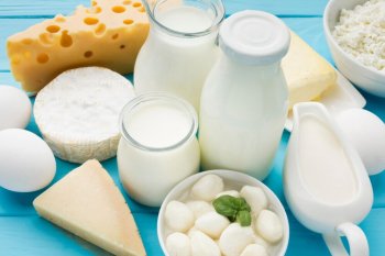 Россияне приобрели более 7,4 млрд. литров молочной продукции за 2023 год