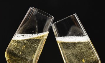 Что россияне думают о вкусе игристого вина в обычных продуктах