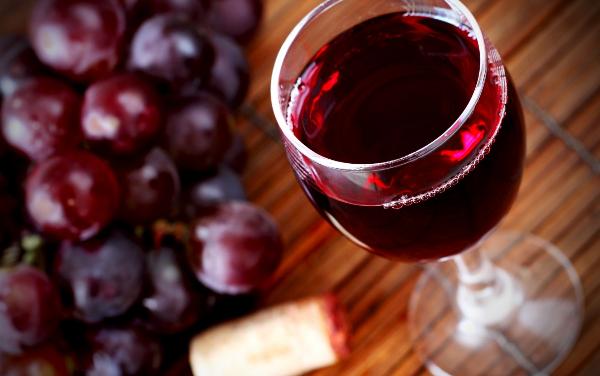 Предприятие РПЦ получило лицензию на поставку вина