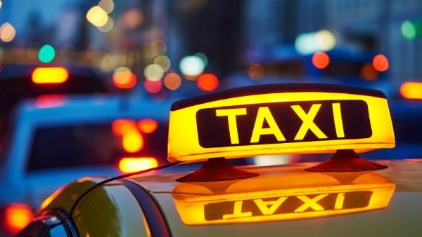 Рынок агрегаторов такси вырос за год на 100% в РФ