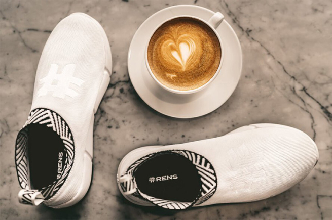 Кофейная гуща превращается… как пищевые отходы становятся модной обувью