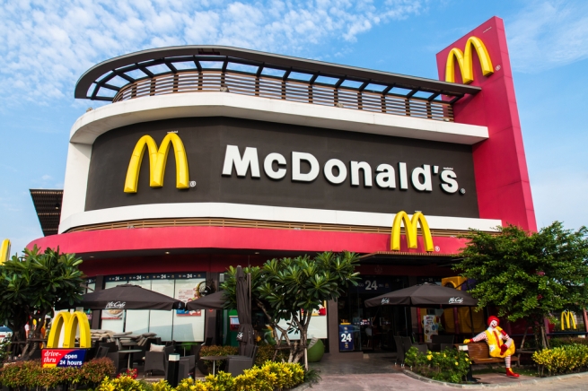 McDonald's запускает линию одежды и товаров для дома 