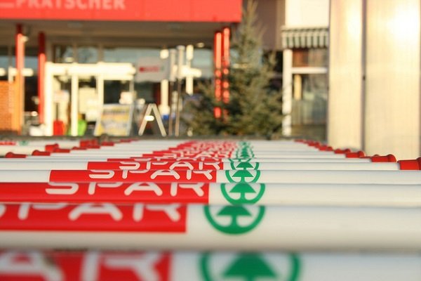 Spar впервые выдаст лицензии на Москву сразу нескольким компаниям