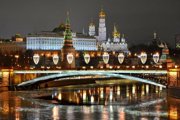 Власти Москвы планируют минимизировать ограничения из-за коронавируса к лету
