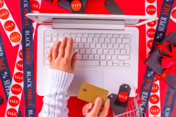 Купер: 78% покупок в период ноябрьских распродаж совершаются онлайн