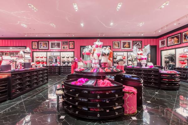 Владелец Victoria's Secret сократит 850 сотрудников Владелец Victoria's Secret сократит 850 сотрудников