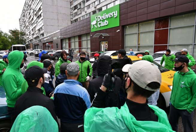 Директора задолжавшего курьерам партнёра Delivery Club вызвали в прокуратуру Директора задолжавшего курьерам партнёра Delivery Club вызвали в прокуратуру