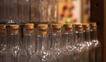 Производство алкоголя в РФ с начала 2025 года упало на четверть